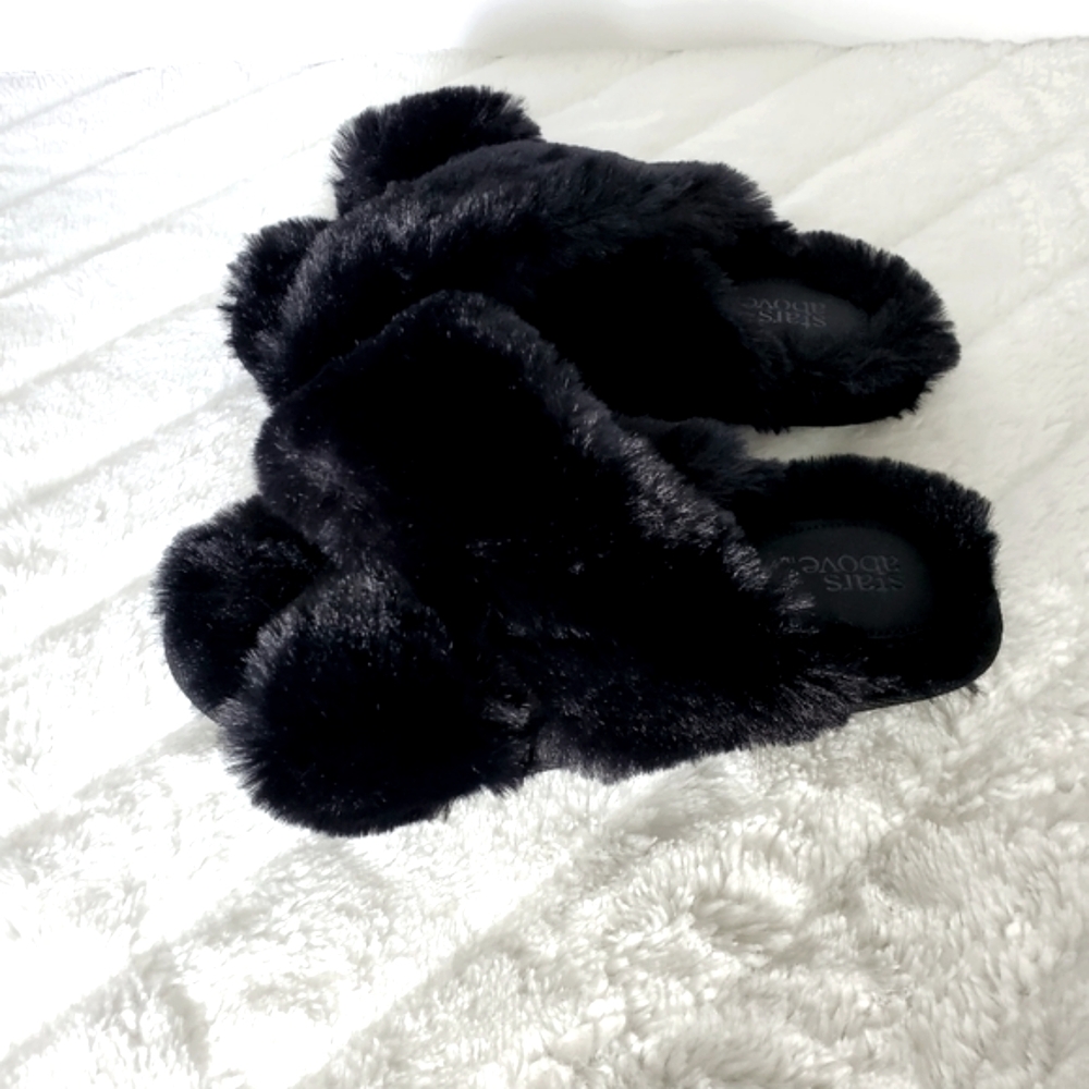Stars Above Womens Paris Crossband Black Faux Fur Slippers Size 5/6 NWOT